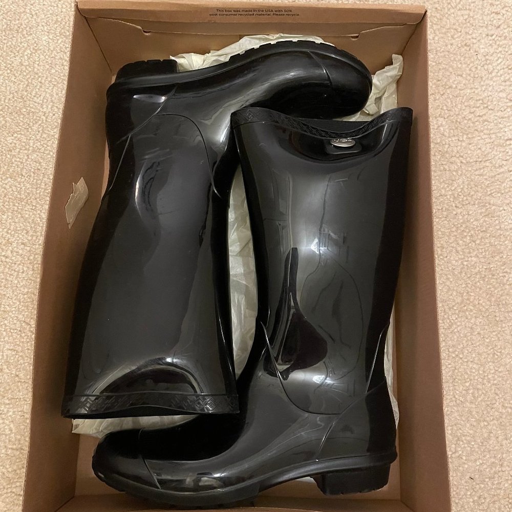 UGG Shaye Rain Boots | Black | Size 9